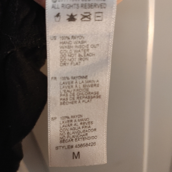 Wet Seal Women' s size M Top Leopard print Feather Motif Sequins Animal Print - Picture 6 of 7